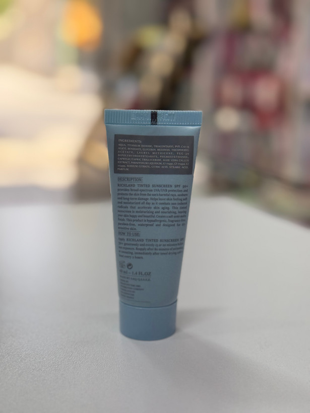 ریچلند ضد آفتاب پوست خشک spf50